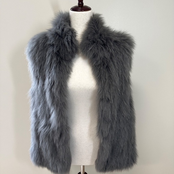 Theory Hanalee Genuine Fox Fur Vest - Picture 3 of 11